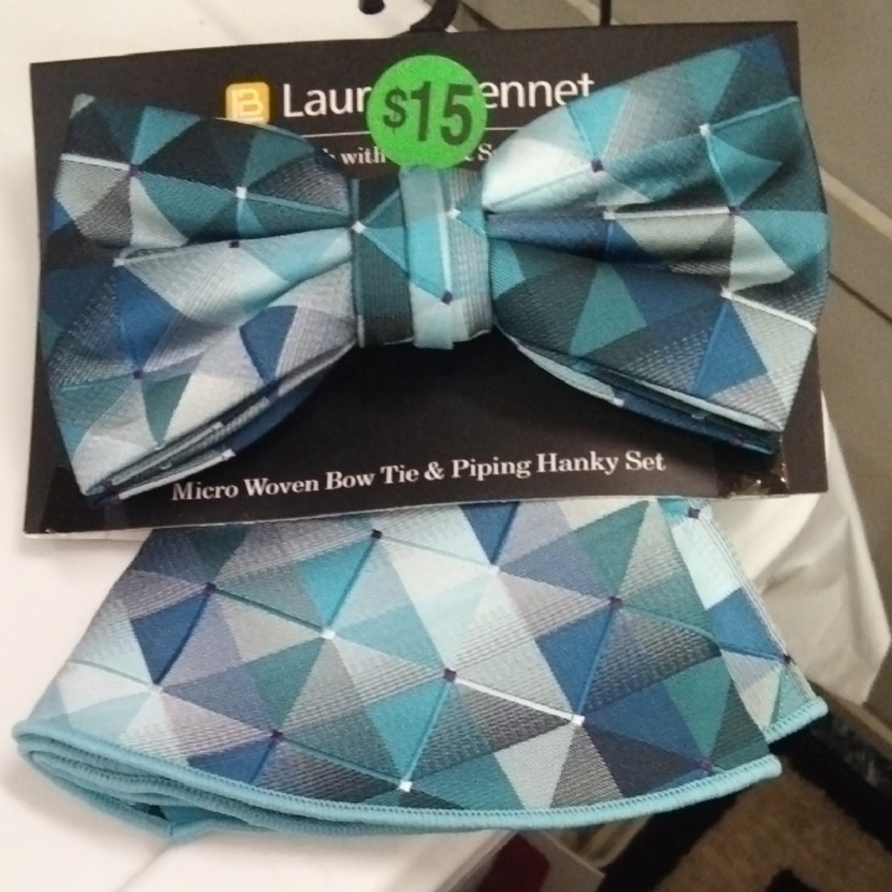 Blue Geometric Bow Tie and Hanky Set